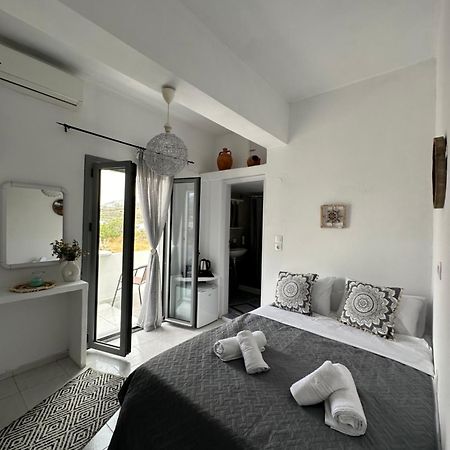 Nicole Rooms Santorini Vóthon Dış mekan fotoğraf