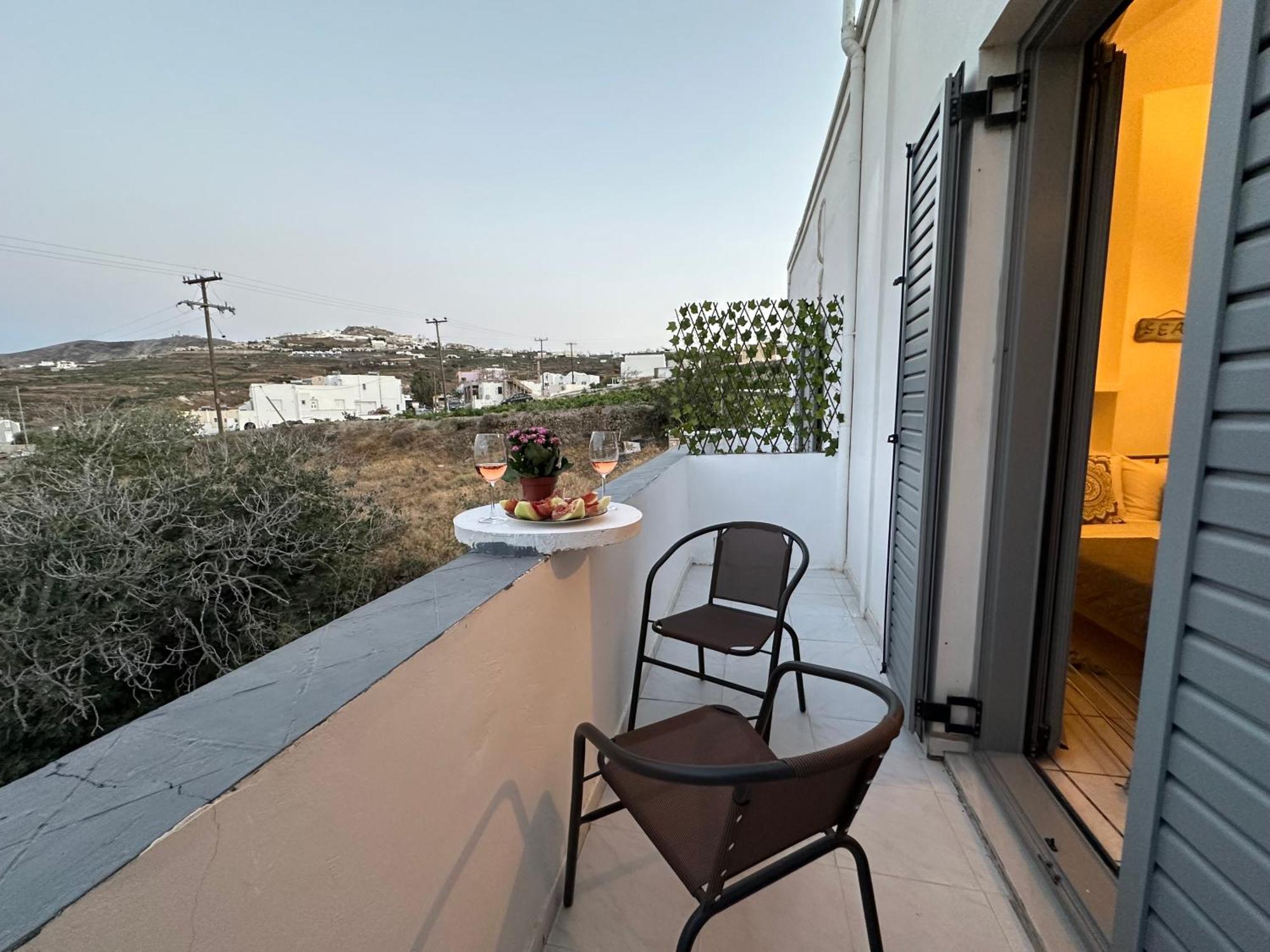 Nicole Rooms Santorini Vóthon Dış mekan fotoğraf