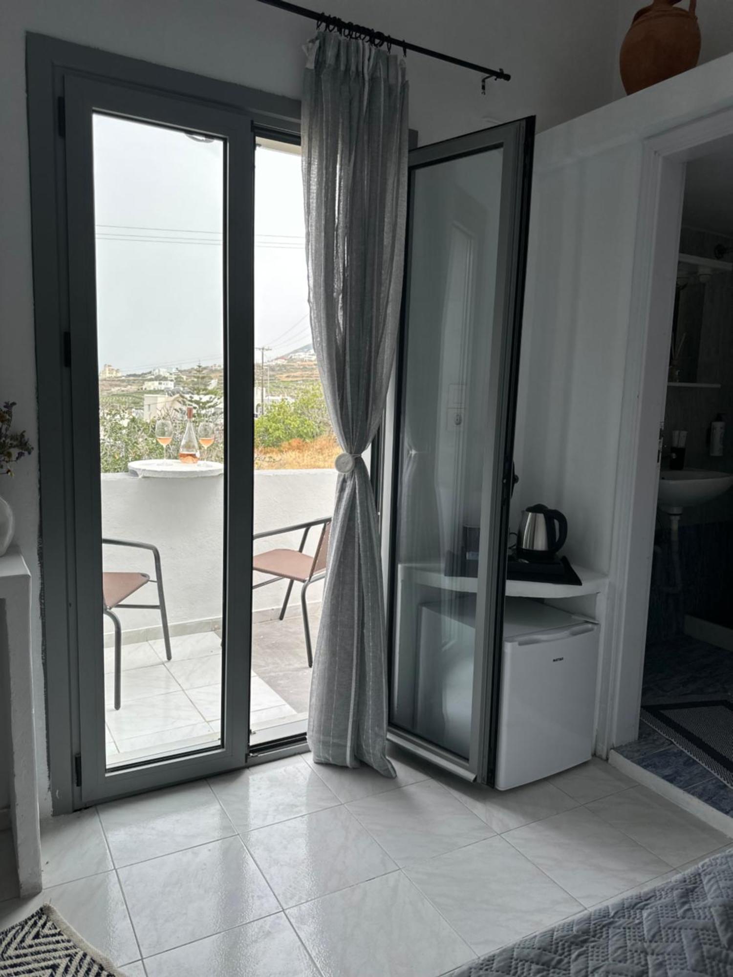 Nicole Rooms Santorini Vóthon Dış mekan fotoğraf